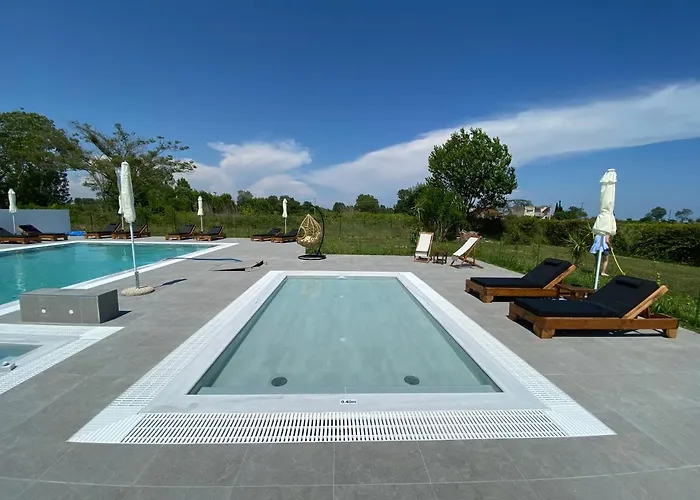 Olympus Diamond Apartment *